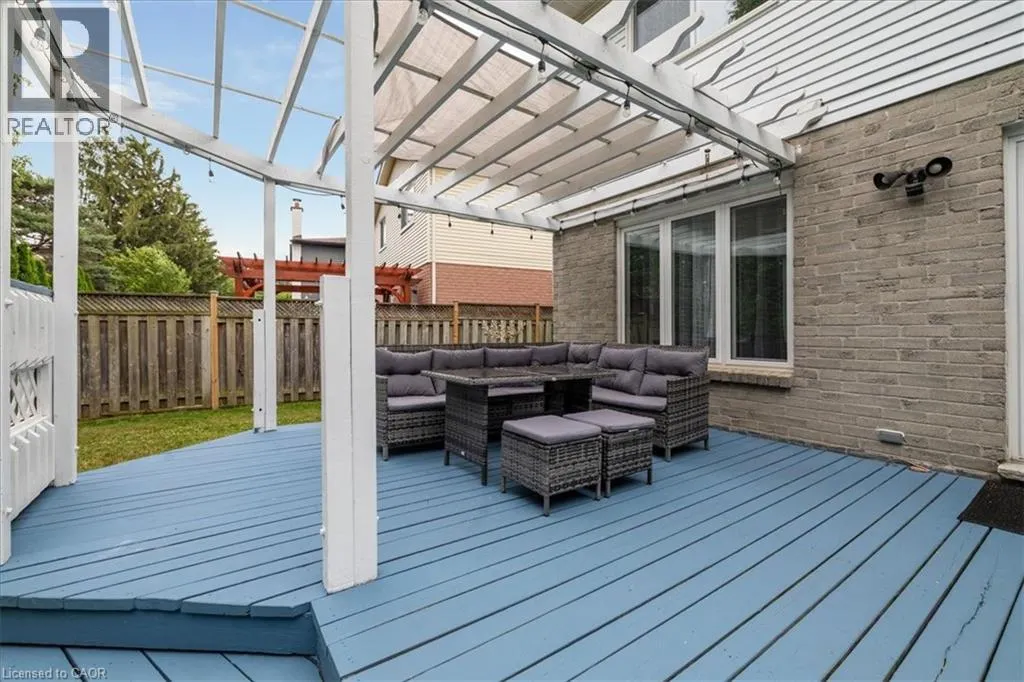 22 MERRITT Crescent