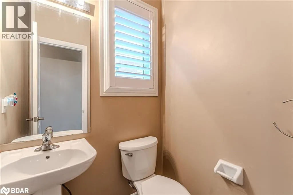 17 WAGNER Crescent Unit# Upper, #Upper