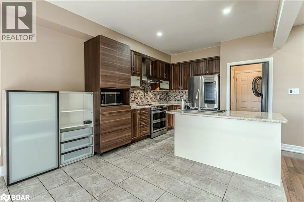 17 WAGNER Crescent Unit# Upper, #Upper
