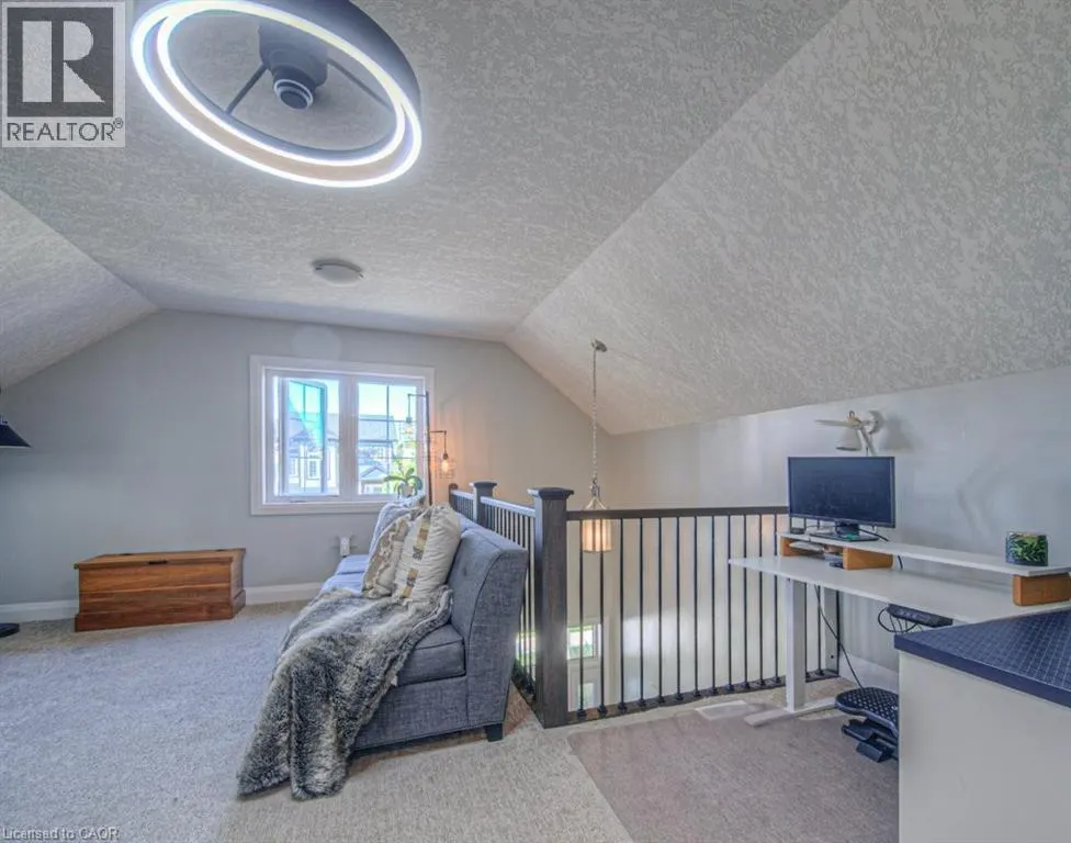 286 TALL GRASS Crescent