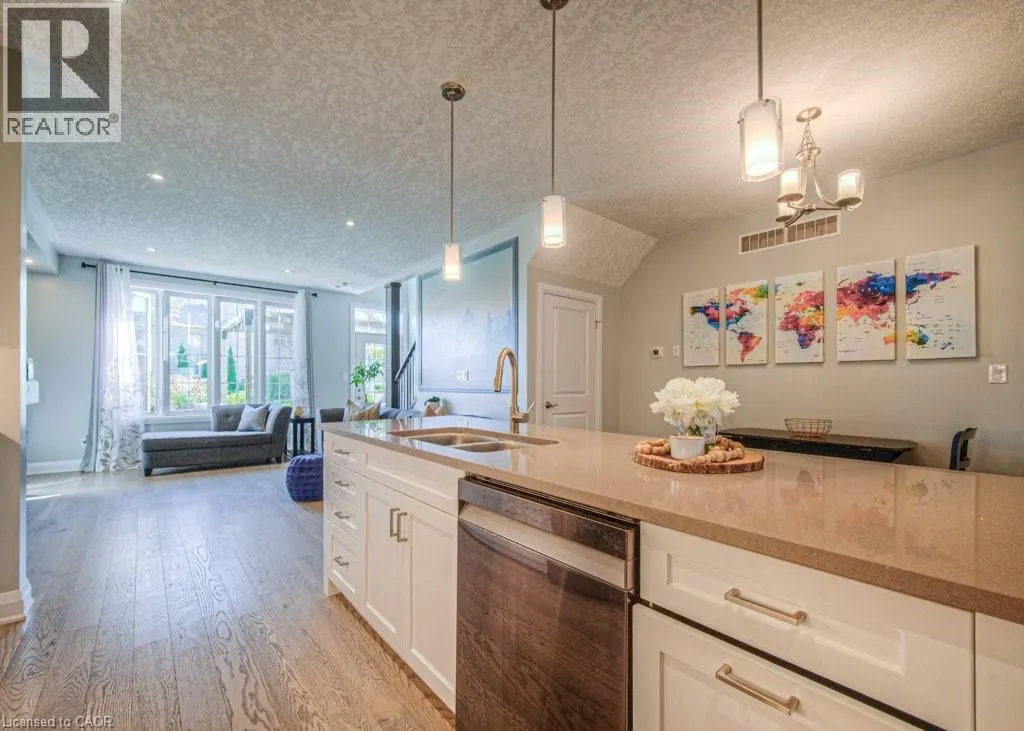 286 TALL GRASS Crescent