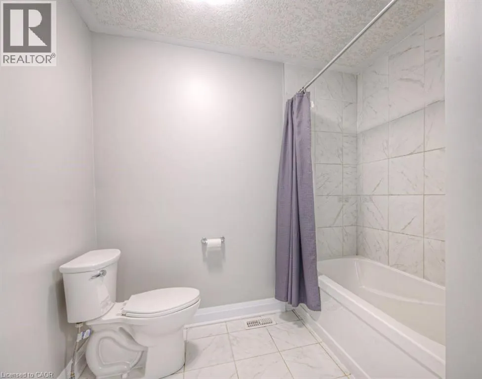 286 TALL GRASS Crescent