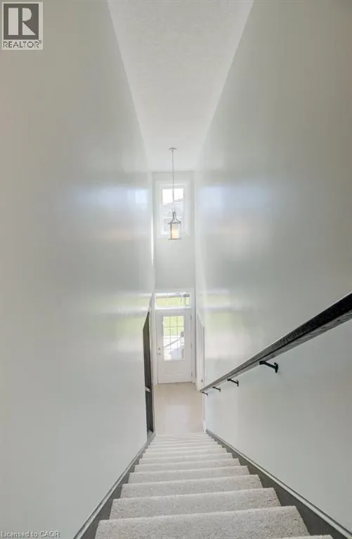 286 TALL GRASS Crescent