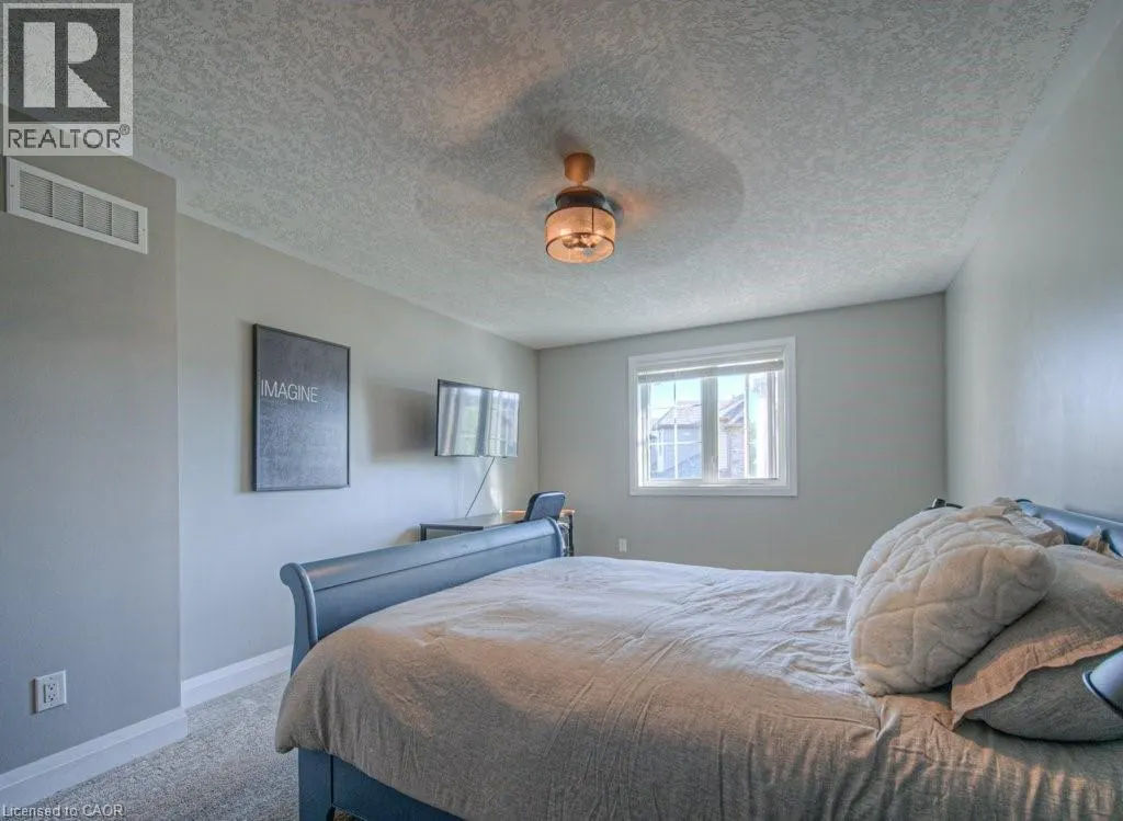 286 TALL GRASS Crescent