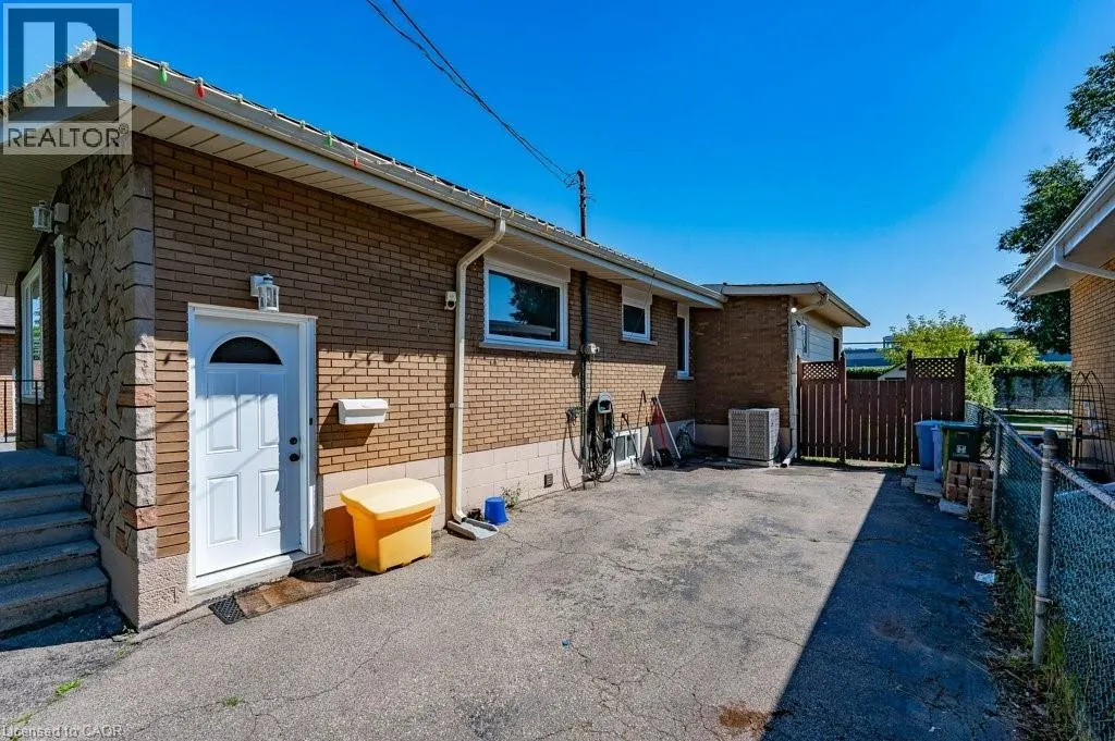 67 DESCHENE Avenue