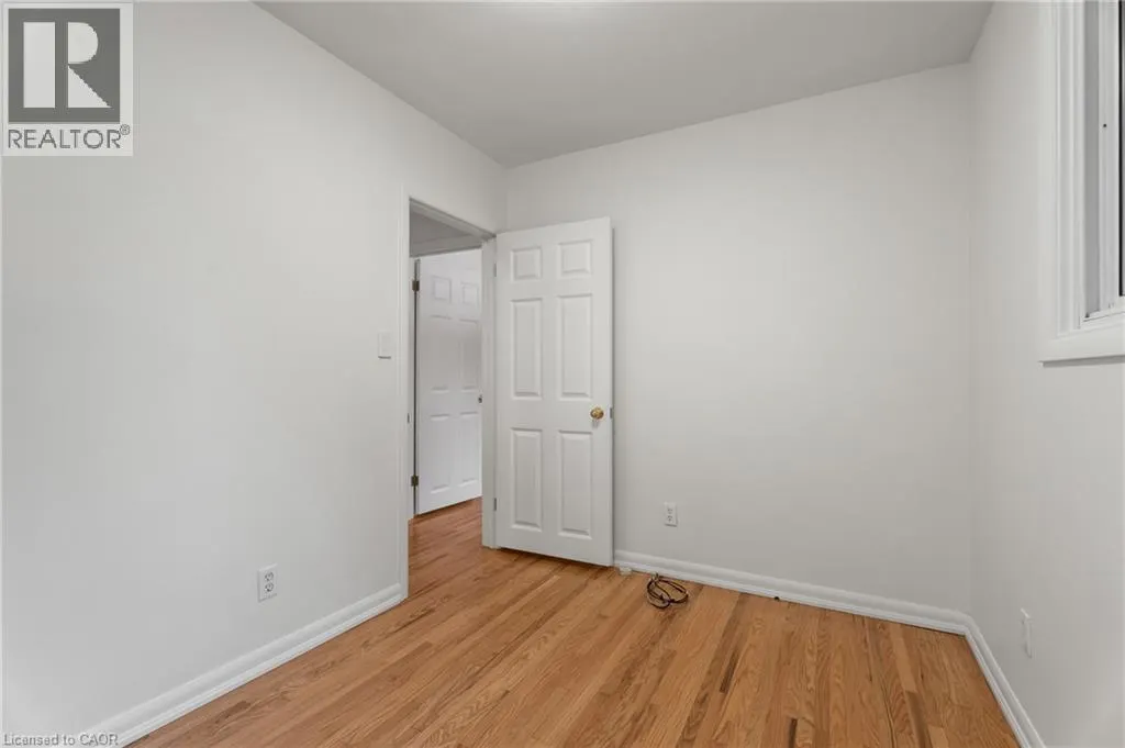 98 LAURIER Avenue