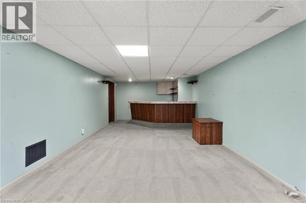 98 LAURIER Avenue