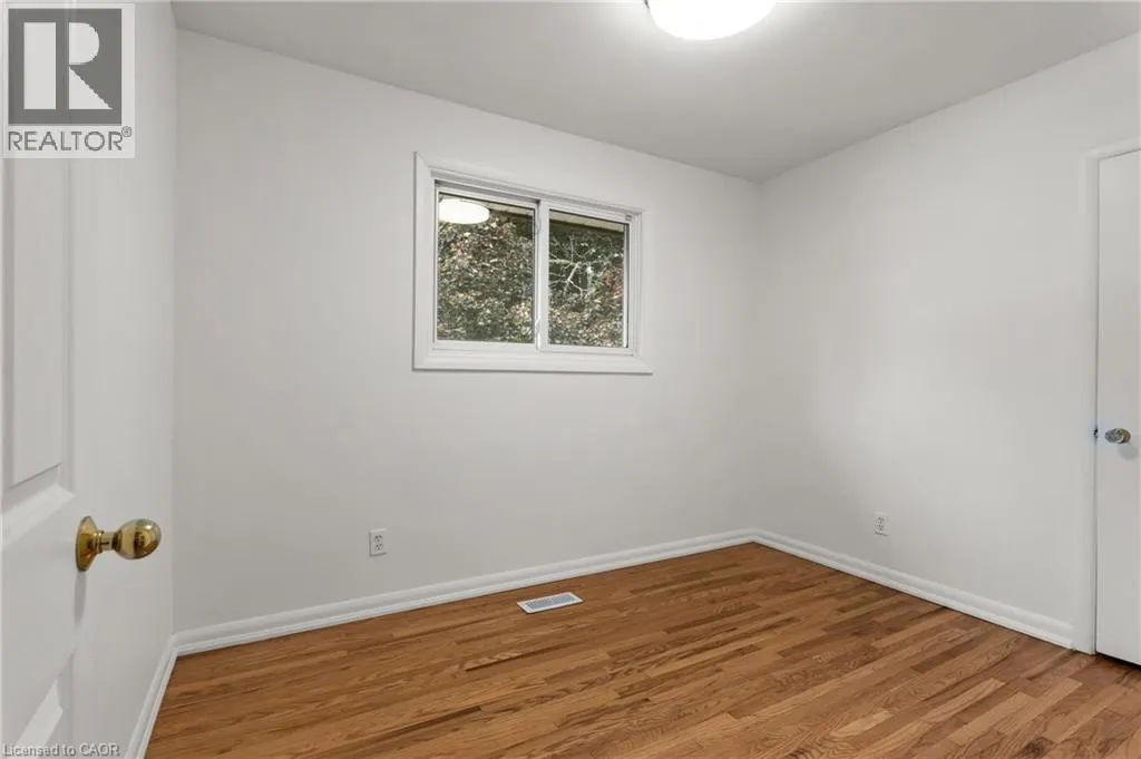 98 LAURIER Avenue