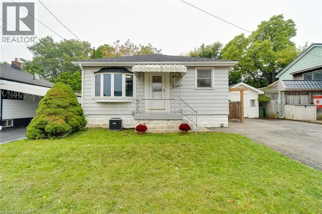 13 DAVID Avenue