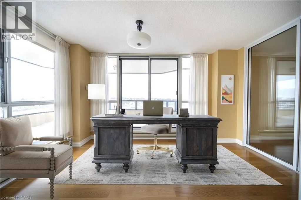 2 LANCASTER Street E Unit# 504, #504