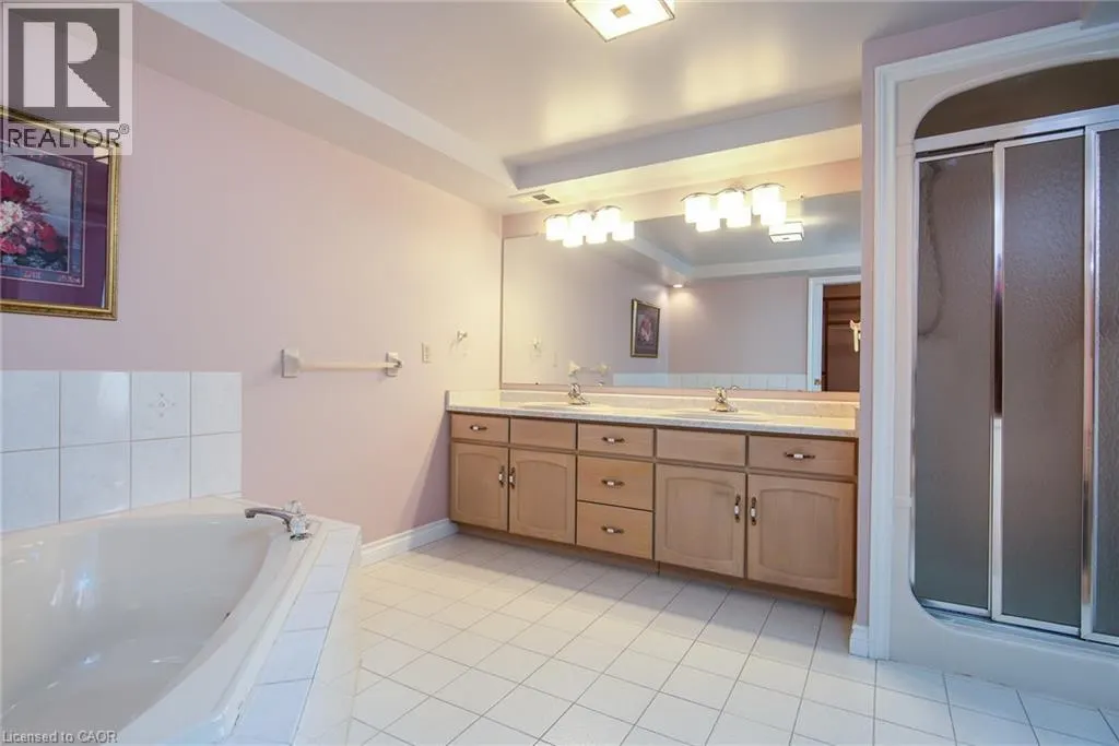 2 LANCASTER Street E Unit# 504, #504