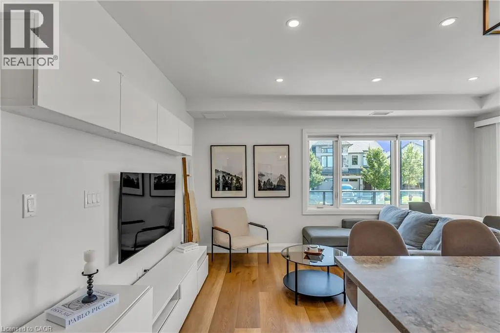 247 GREY SILO Road Unit# 102, #102