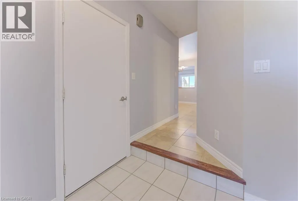 499 OAKVALE Drive Unit# 6, #6