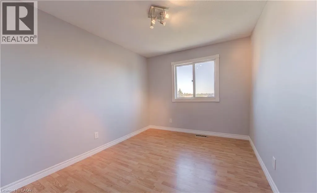 499 OAKVALE Drive Unit# 6, #6