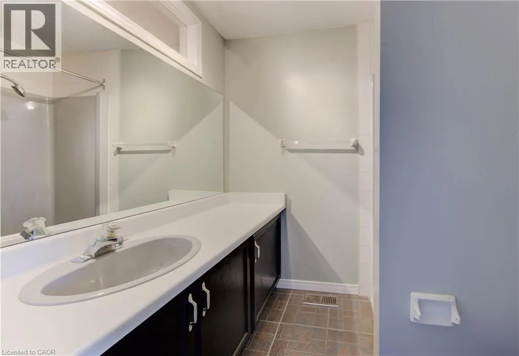 499 OAKVALE Drive Unit# 6, #6