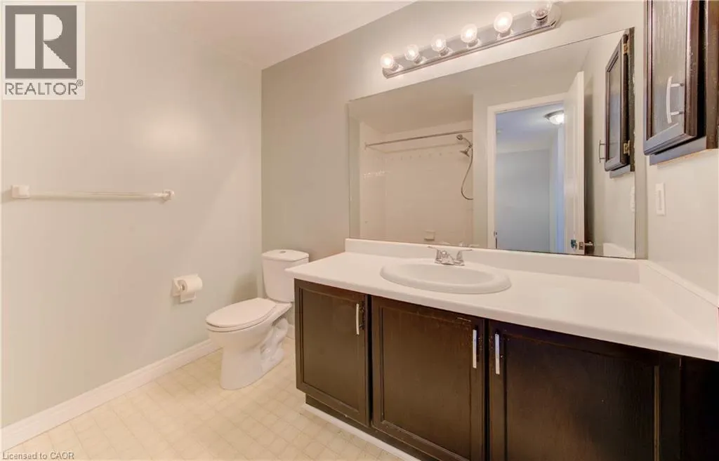 499 OAKVALE Drive Unit# 6, #6
