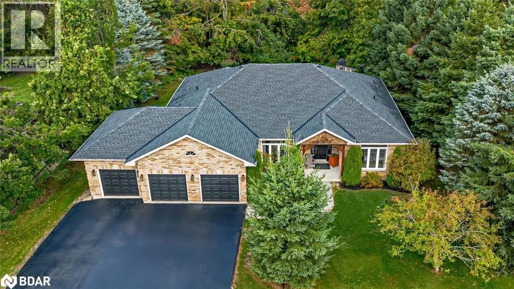 102 HIGHLAND Drive