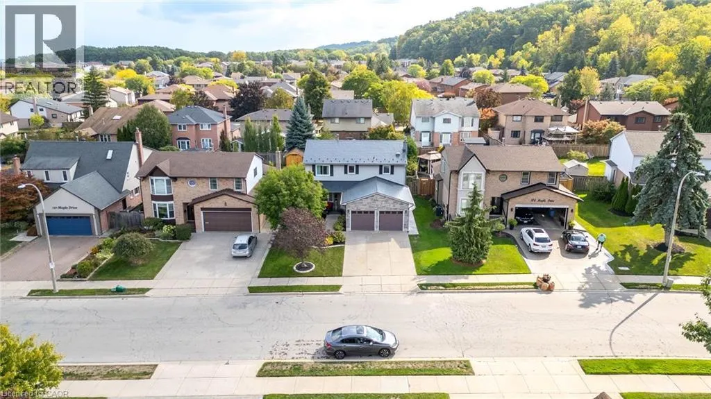 106 MAPLE Drive