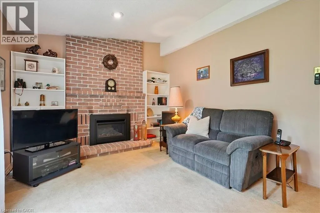 477 DEERHURST Drive