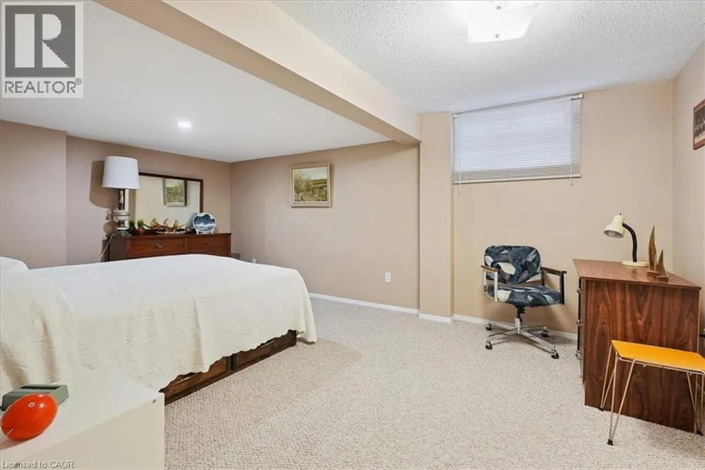 477 DEERHURST Drive
