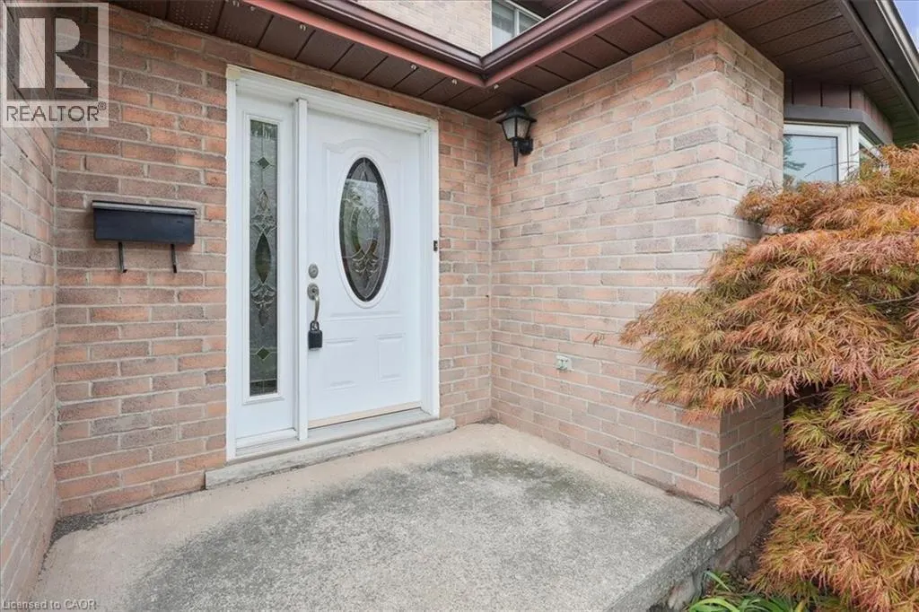 477 DEERHURST Drive