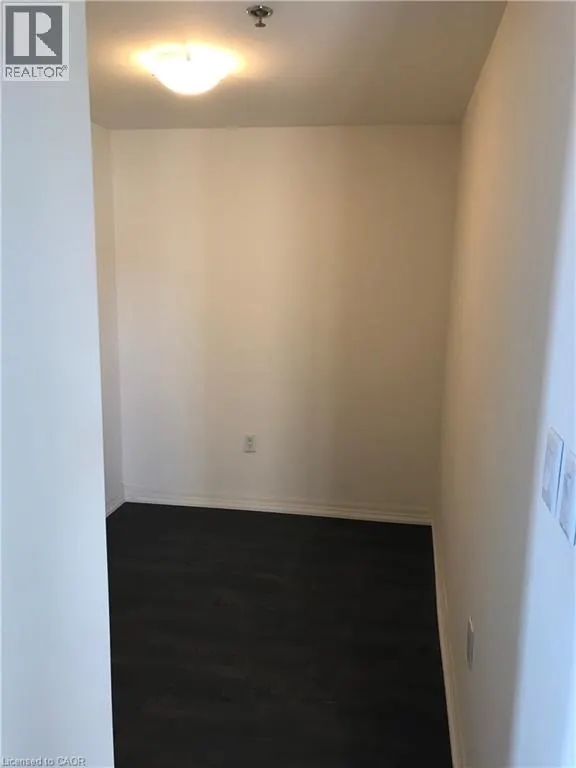 560 NORTH SERVICE Road Unit# 806, #806
