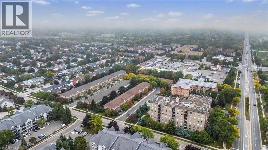 2015 CLEAVER Avenue Unit# 5, #5