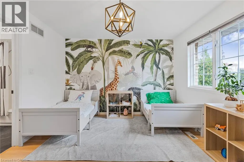 2015 CLEAVER Avenue Unit# 5, #5
