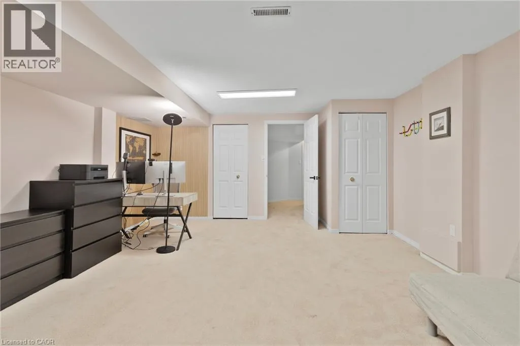 2015 CLEAVER Avenue Unit# 5, #5