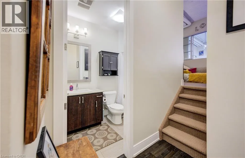 112 BENTON Street Unit# 410, #410