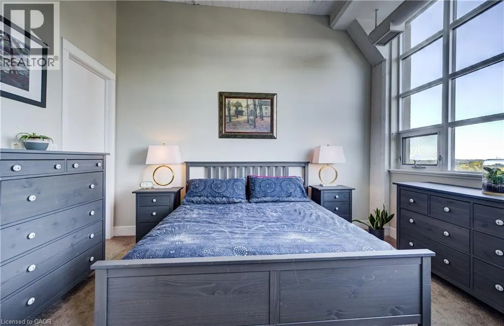 112 BENTON Street Unit# 410, #410