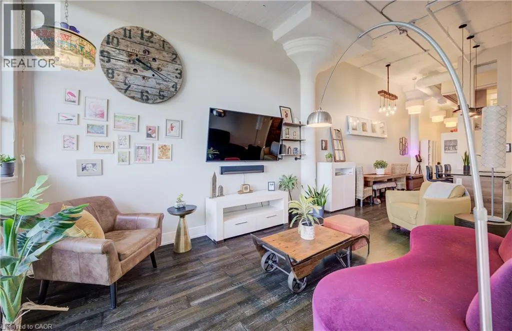112 BENTON Street Unit# 410, #410