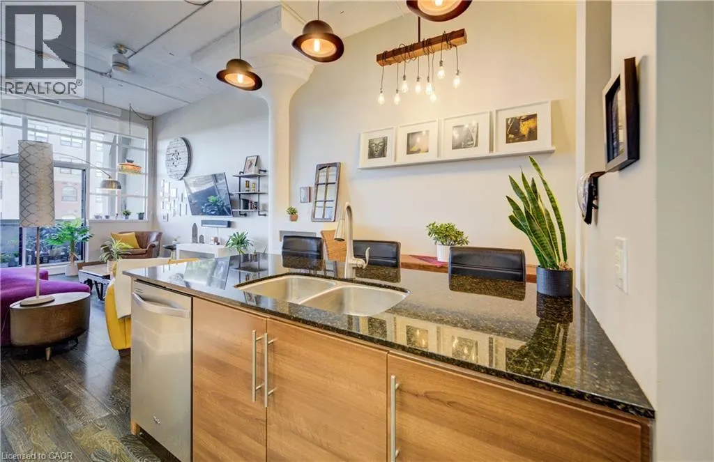 112 BENTON Street Unit# 410, #410