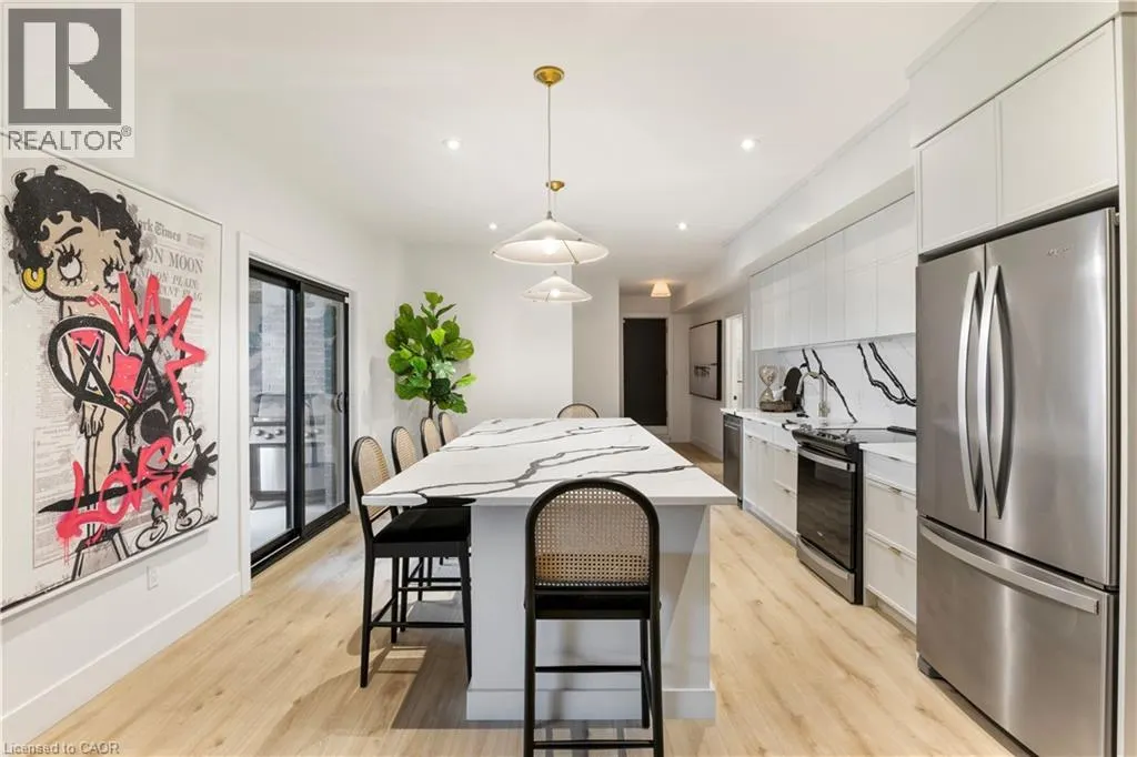 920 THOMAS PEDDER Court