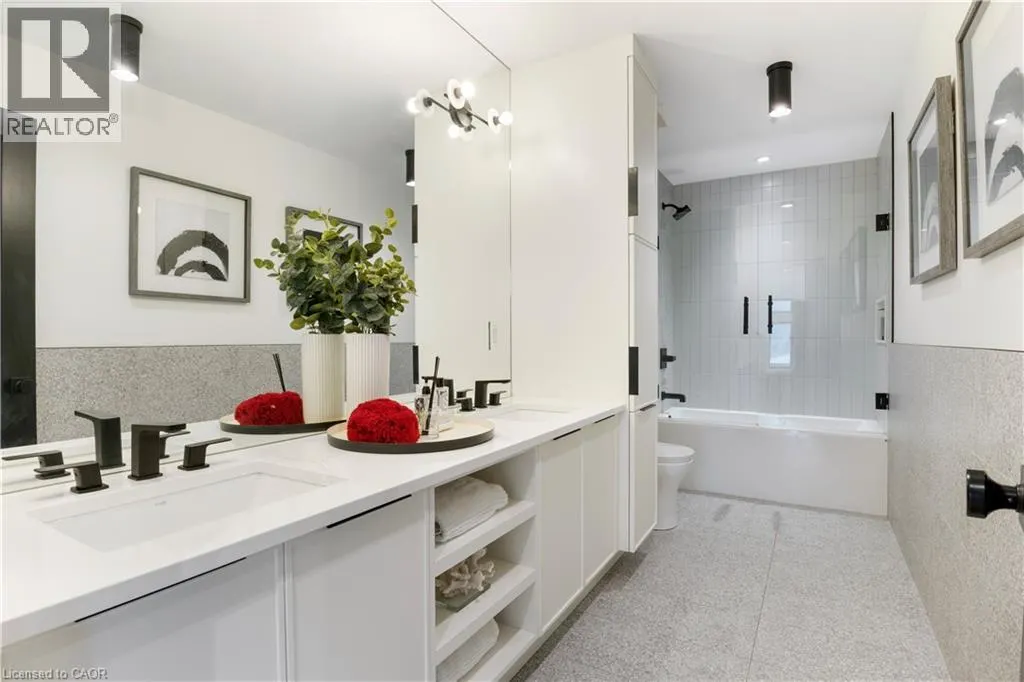 920 THOMAS PEDDER Court