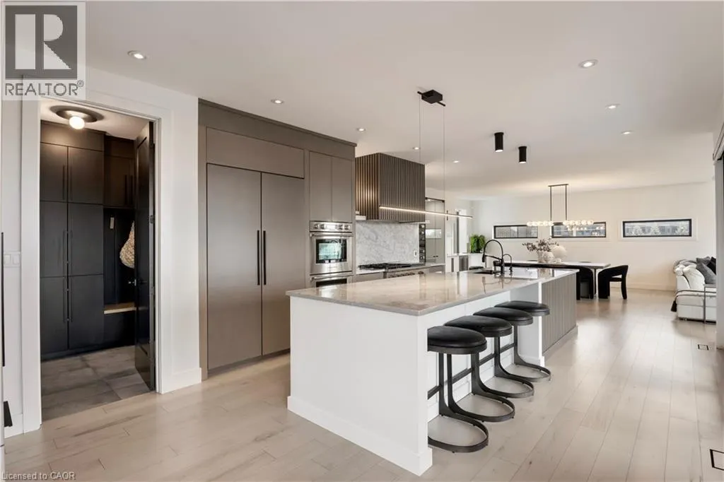 920 THOMAS PEDDER Court