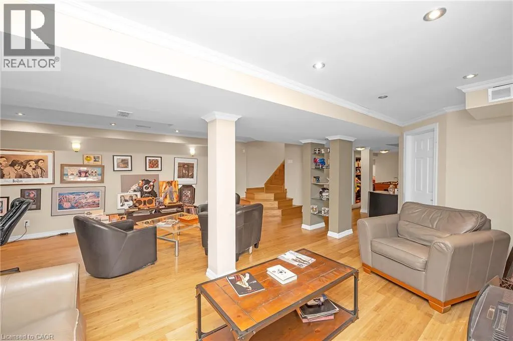 1210 SANDPIPER Road
