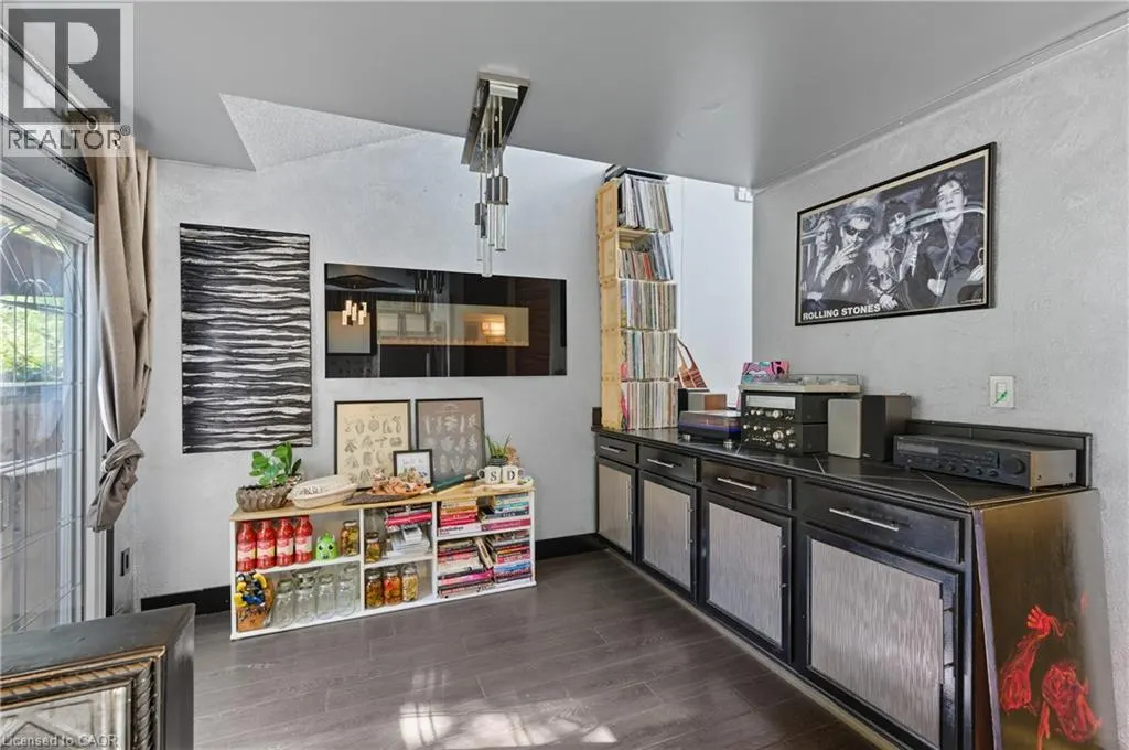 2385 WOODWARD Avenue Unit# 28, #28
