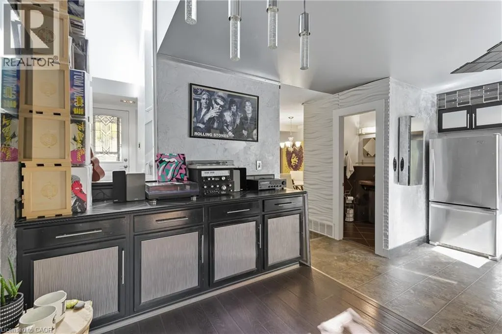 2385 WOODWARD Avenue Unit# 28, #28