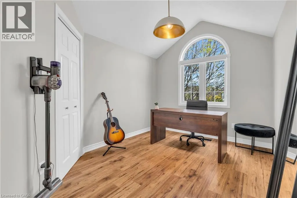 9 GAW Crescent