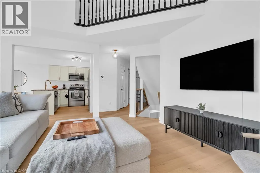 9 GAW Crescent