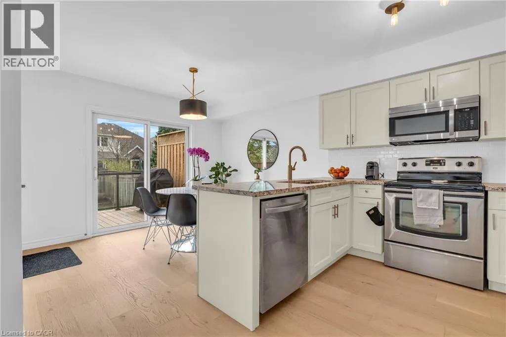 9 GAW Crescent