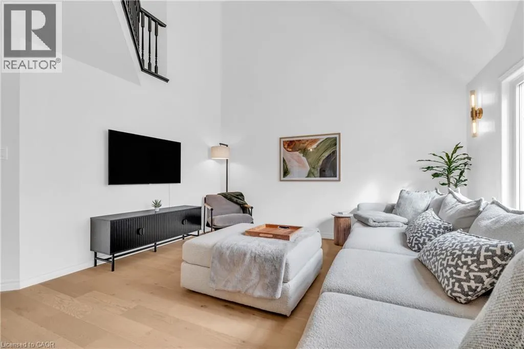 9 GAW Crescent