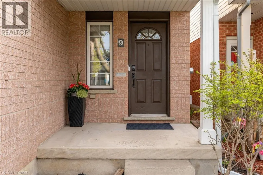 9 GAW Crescent