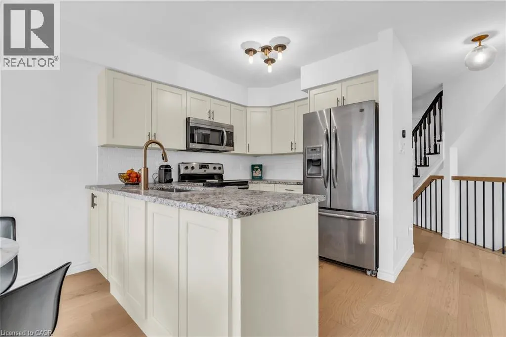 9 GAW Crescent