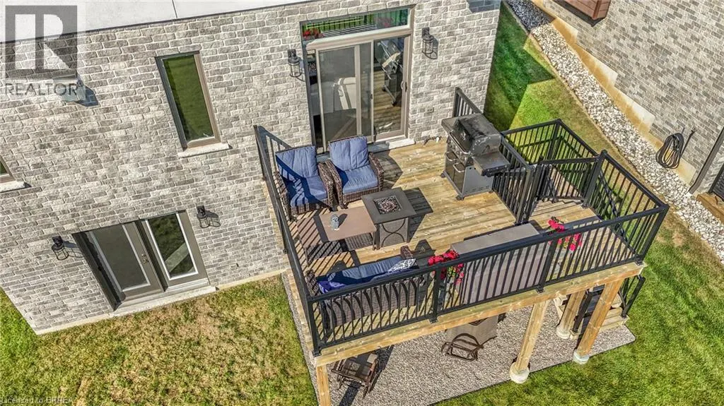 18 WHITING Drive