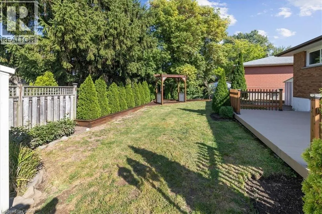 15 PURDY Crescent