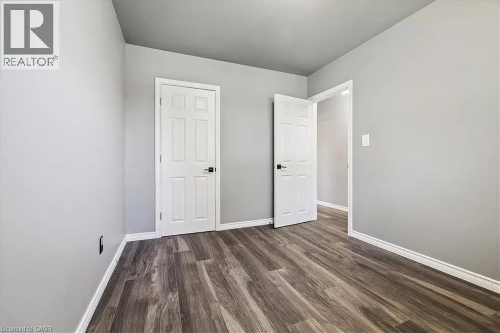 15 PURDY Crescent