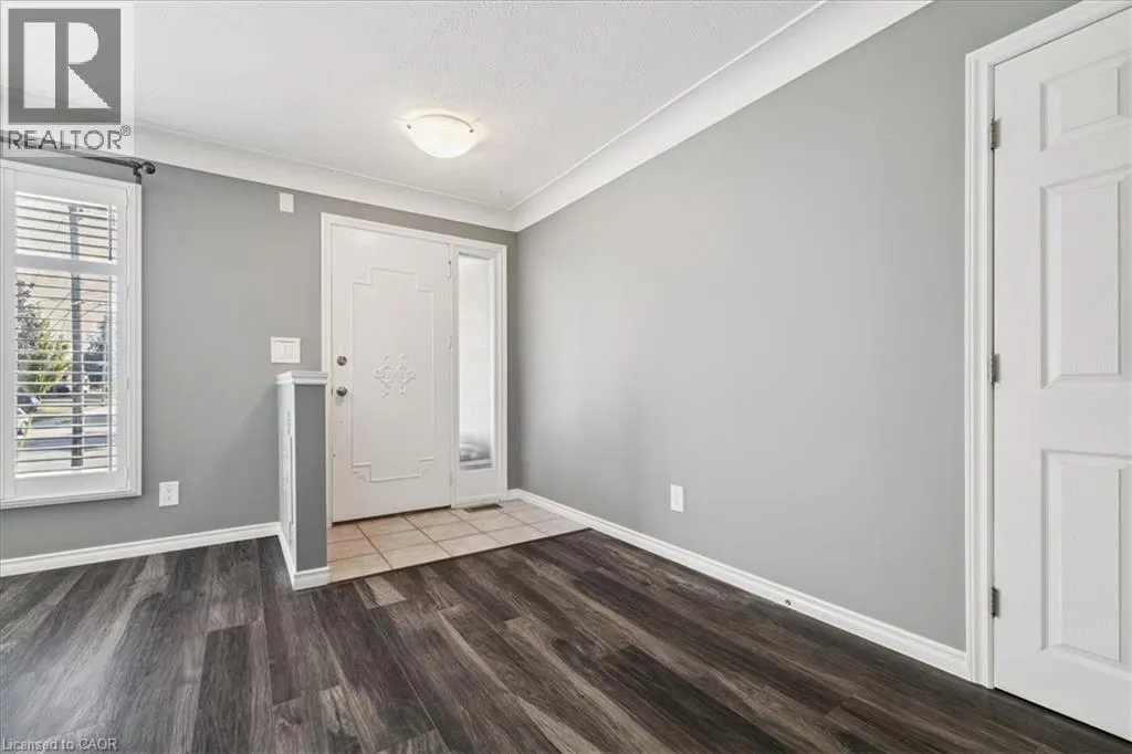 15 PURDY Crescent