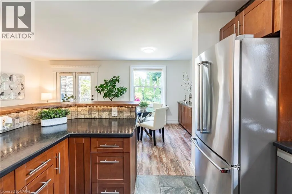 47 DAWN Crescent